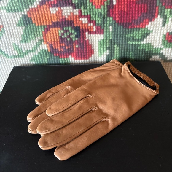 NWOT Danier Leather Driving Gloves Women’s sz XL Lined Tan Leather Gloves - Picture 3 of 8